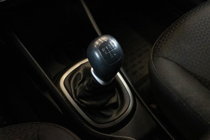 Kia Rio III Рестайлинг с пробегом 2016 года, цена 829 000 рублей, 185905 км, хэтчбек, Автокод Объявления