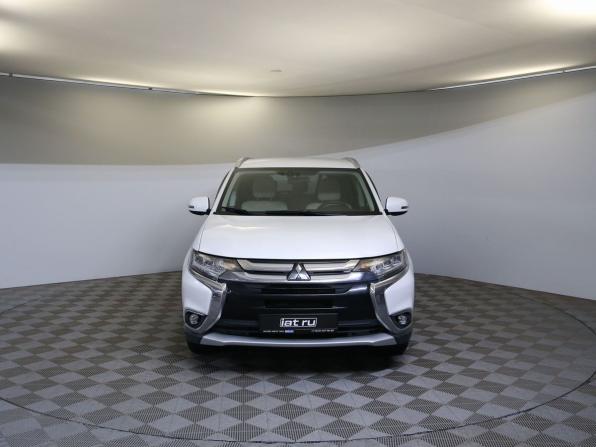 Mitsubishi Outlander III Рестайлинг 2 с пробегом 2018 года, цена 1 845 000 рублей, 140000 км, внедорожник, Автокод Объявления