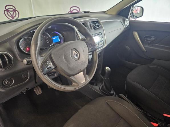 Renault Sandero II с пробегом 2017 года, цена 756 000 рублей, 126212 км, хэтчбек, Автокод Объявления