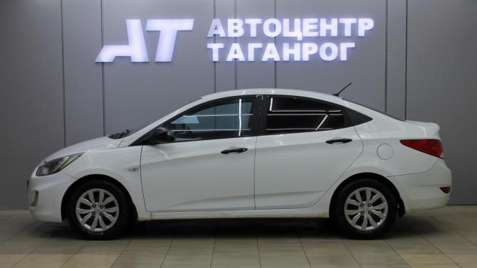 Hyundai Solaris I с пробегом 2013 года, цена 749 000 рублей, 226000 км, седан, Автокод Объявления