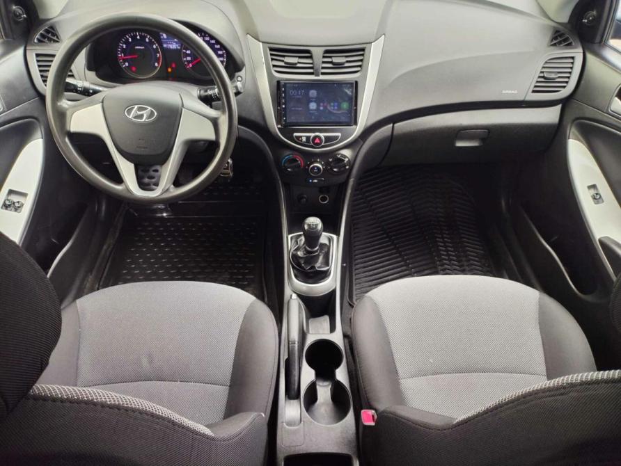 Hyundai Solaris I Санкт-Петербург  - изображение 17