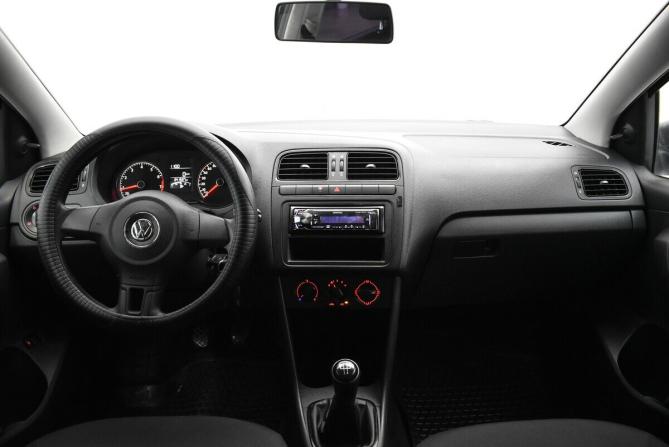 Volkswagen Polo V с пробегом 2015 года, цена 730 000 рублей, 241537 км, седан, Автокод Объявления