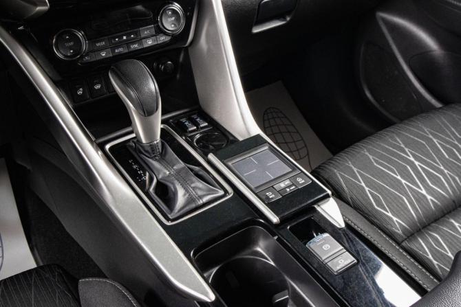 Mitsubishi Eclipse Cross I с пробегом 2019 года, цена 1 999 000 рублей, 93909 км, внедорожник, Автокод Объявления