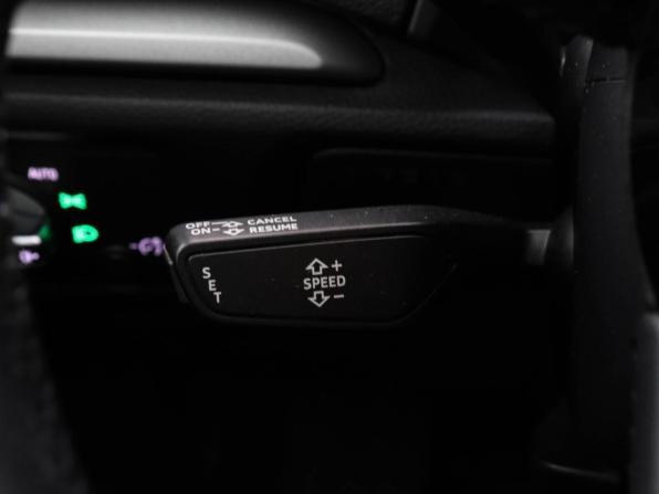 Audi A3 III (8V) Рестайлинг с пробегом 2018 года, цена 1 440 000 рублей, 154877 км, седан, Автокод Объявления