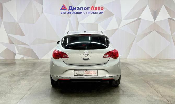 Opel Astra J Рестайлинг с пробегом 2013 года, цена 560 000 рублей, 220132 км, хэтчбек, Автокод Объявления