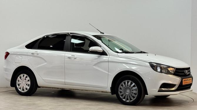 Lada (ВАЗ) Vesta I с пробегом 2018 года, цена 899 000 рублей, 120154 км, седан, Автокод Объявления