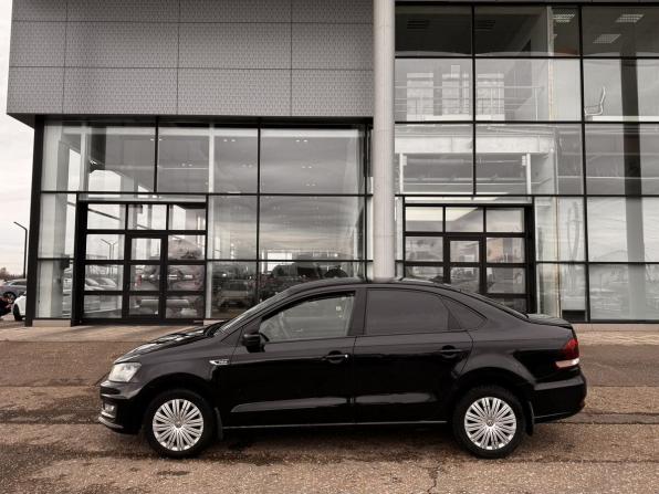 Volkswagen Polo V Рестайлинг с пробегом 2018 года, цена 975 000 рублей, 145236 км, седан, Автокод Объявления