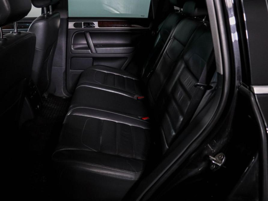 Volkswagen Touareg I Рестайлинг Москва  - изображение 10