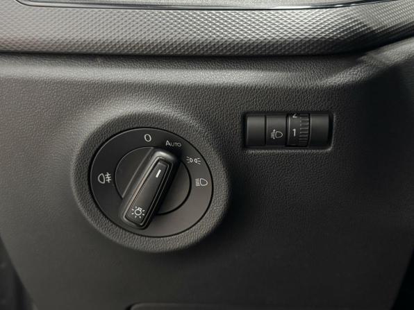 Volkswagen Polo VI с пробегом 2021 года, цена 1 342 000 рублей, 77597 км, лифтбек, Автокод Объявления