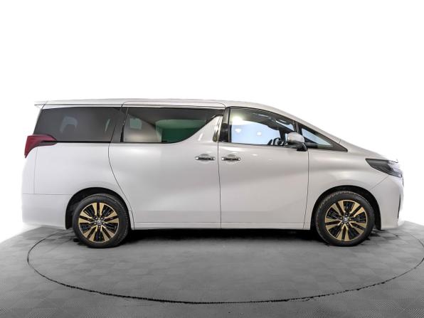 Toyota Alphard III Рестайлинг с пробегом 2021 года, цена 7 150 000 рублей, 52278 км, минивэн, Автокод Объявления