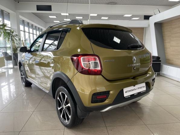 Renault Sandero II с пробегом 2017 года, цена 920 000 рублей, 102655 км, хэтчбек, Автокод Объявления