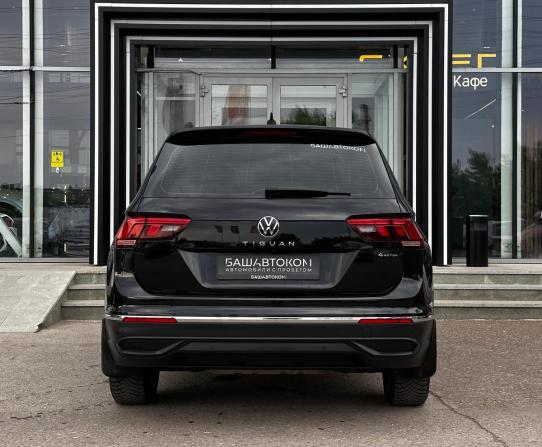 Volkswagen Tiguan II Рестайлинг с пробегом 2021 года, цена 3 120 000 рублей, 99525 км, внедорожник, Автокод Объявления
