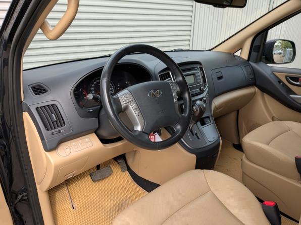 Hyundai H-1 II Рестайлинг 2 с пробегом 2021 года, цена 3 775 000 рублей, 73071 км, минивэн, Автокод Объявления