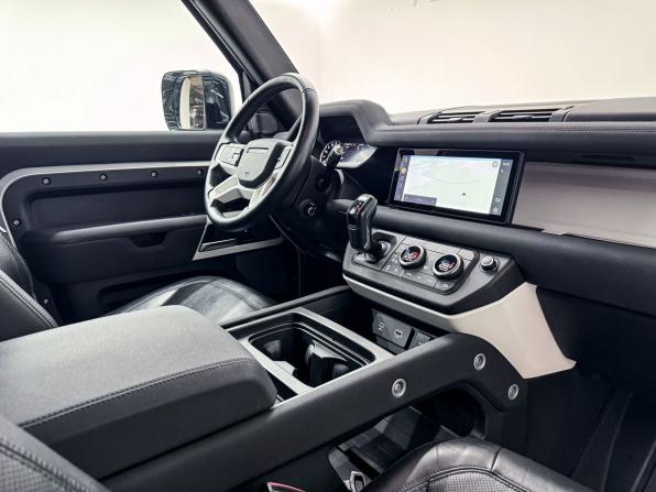 Land Rover Defender II с пробегом 2021 года, цена 4 350 000 рублей, 104596 км, внедорожник, Автокод Объявления