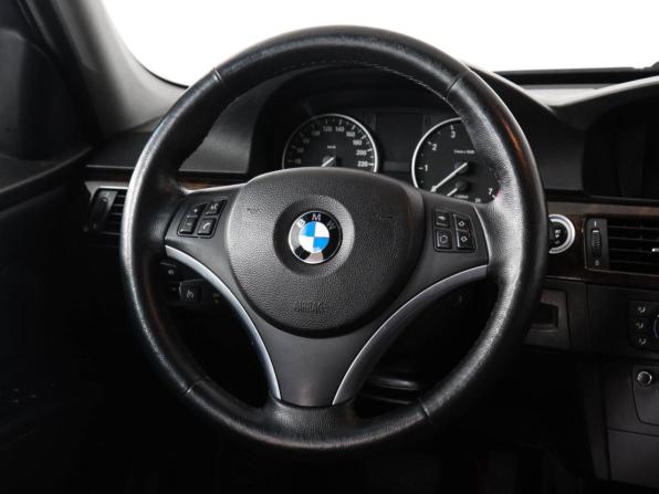 BMW 3 серии V (E90/E91/E92/E93) Рестайлинг с пробегом 2011 года, цена 950 000 рублей, 186000 км, седан, Автокод Объявления