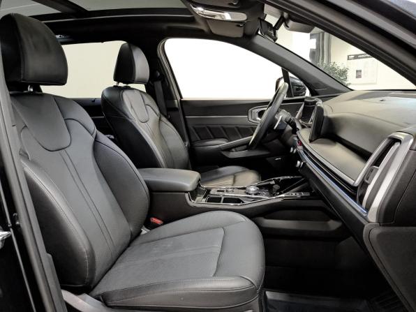 Kia Sorento IV Рестайлинг с пробегом 2024 года, цена 4 895 000 рублей, 25618 км, внедорожник, Автокод Объявления