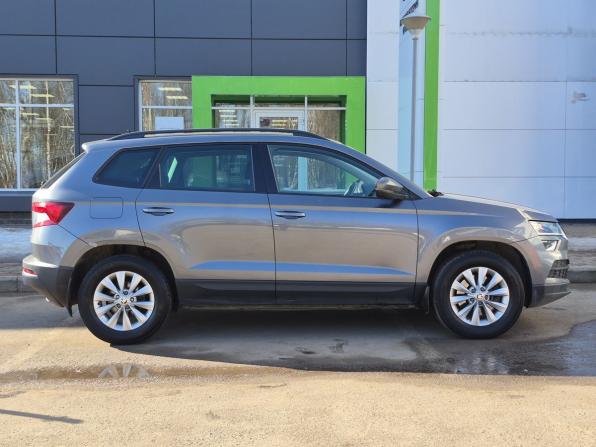 Skoda Karoq I с пробегом 2020 года, цена 2 115 000 рублей, 147404 км, внедорожник, Автокод Объявления