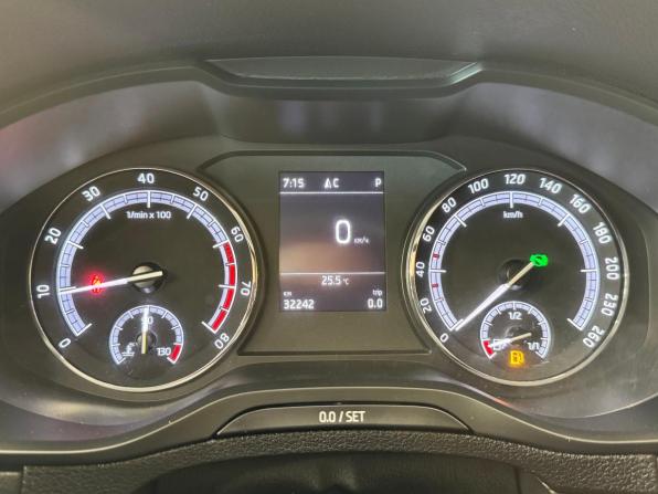 Skoda Karoq I с пробегом 2021 года, цена 2 299 000 рублей, 32200 км, внедорожник, Автокод Объявления