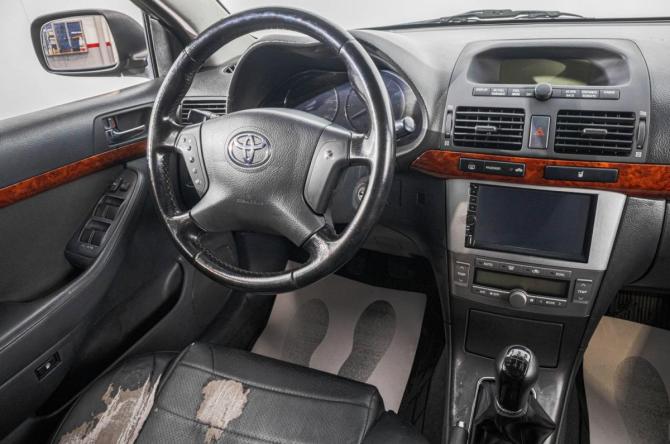 Toyota Avensis II с пробегом 2005 года, цена 739 000 рублей, 243000 км, седан, Автокод Объявления