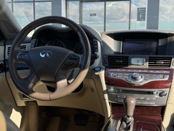 Infiniti Q70 I Рестайлинг с пробегом 2015 года, цена 1 395 000 рублей, 192769 км, седан, Автокод Объявления