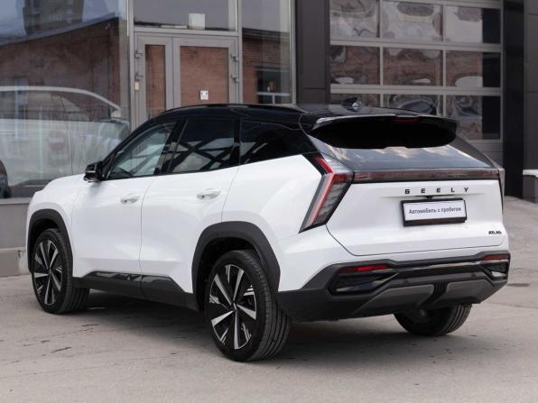Geely Atlas II с пробегом 2023 года, цена 2 570 000 рублей, 49334 км, внедорожник, Автокод Объявления