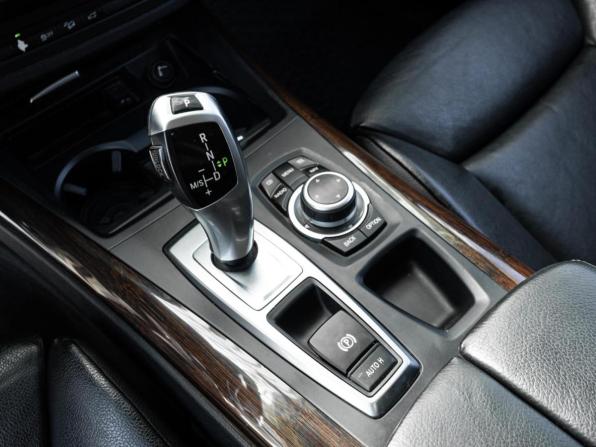 BMW X5 II (E70) Рестайлинг с пробегом 2012 года, цена 1 696 000 рублей, 337142 км, внедорожник, Автокод Объявления