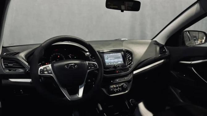 Lada (ВАЗ) Vesta I с пробегом 2018 года, цена 896 000 рублей, 102000 км, седан, Автокод Объявления