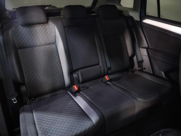 Volkswagen Tiguan II с пробегом 2020 года, цена 1 999 000 рублей, 179212 км, внедорожник, Автокод Объявления