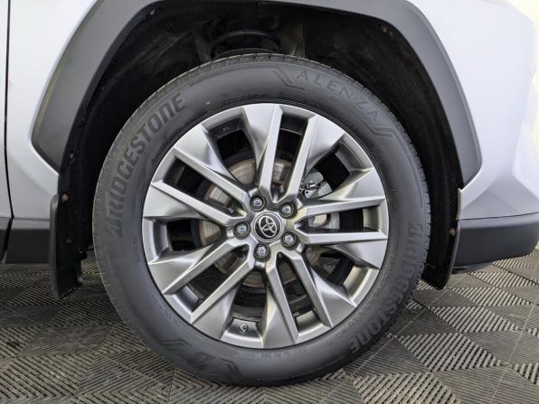 Toyota RAV4 V (XA50) с пробегом 2021 года, цена 3 350 000 рублей, 93687 км, внедорожник, Автокод Объявления