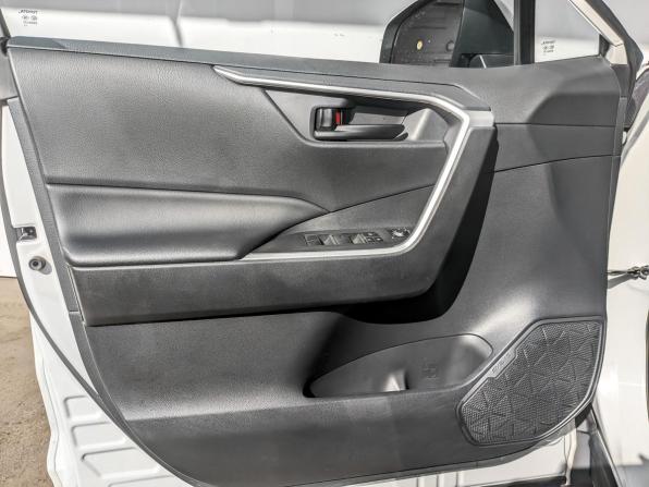 Toyota RAV4 V (XA50) с пробегом 2021 года, цена 3 065 000 рублей, 77508 км, внедорожник, Автокод Объявления