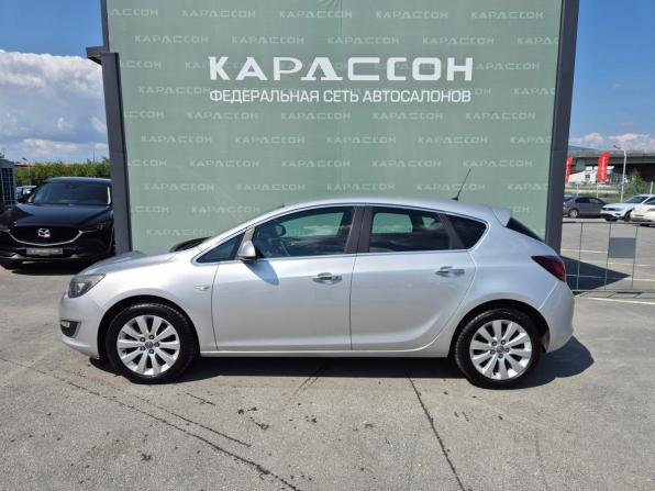 Opel Astra J Рестайлинг с пробегом 2012 года, цена 900 000 рублей, 123046 км, хэтчбек, Автокод Объявления