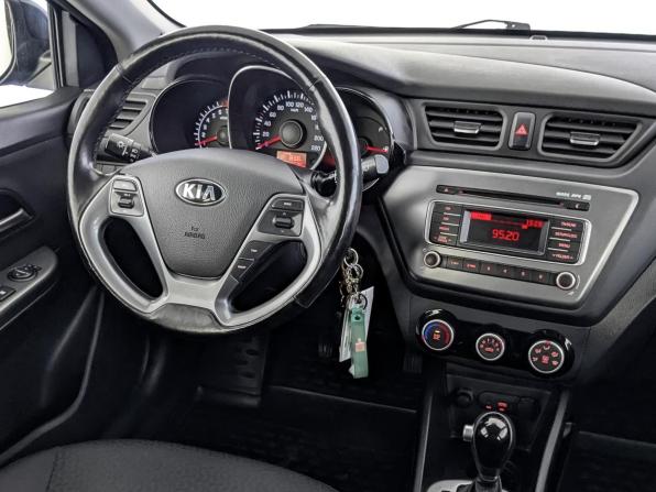 Kia Rio III Рестайлинг с пробегом 2017 года, цена 1 410 000 рублей, 41179 км, хэтчбек, Автокод Объявления