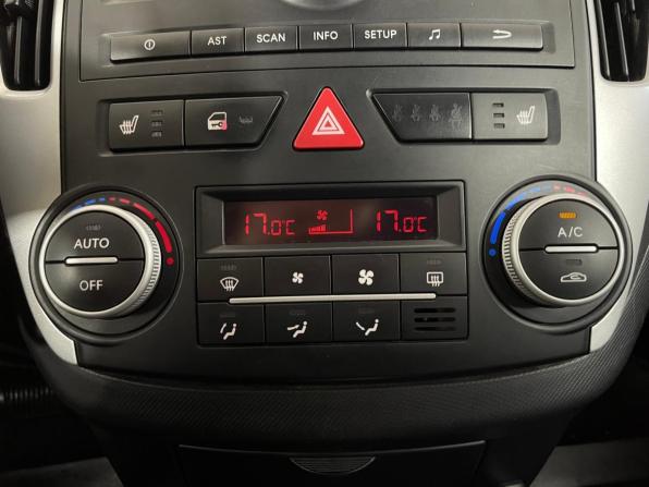 Kia Ceed I Рестайлинг с пробегом 2011 года, цена 715 000 рублей, 250000 км, универсал, Автокод Объявления