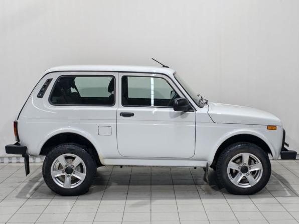 Lada (ВАЗ) Niva Legend с пробегом 2024 года, цена 934 000 рублей, 21838 км, внедорожник, Автокод Объявления