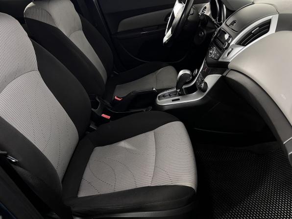 Chevrolet Cruze I Рестайлинг с пробегом 2012 года, цена 750 000 рублей, 297301 км, седан, Автокод Объявления
