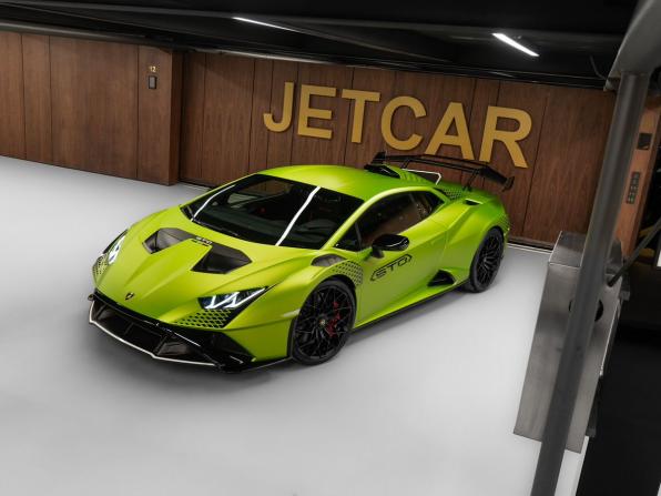 Lamborghini Huracán I Рестайлинг с пробегом 2024 года, цена 39 990 000 рублей, 88 км, купе, Автокод Объявления
