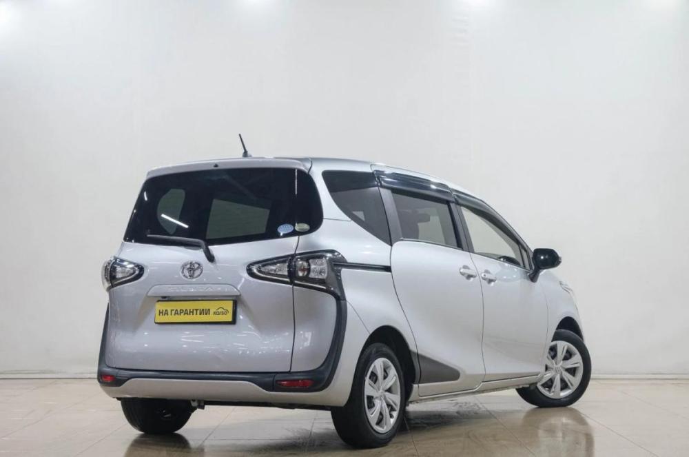 Toyota Sienta I Рестайлинг 1 Новокузнецк  - изображение 7