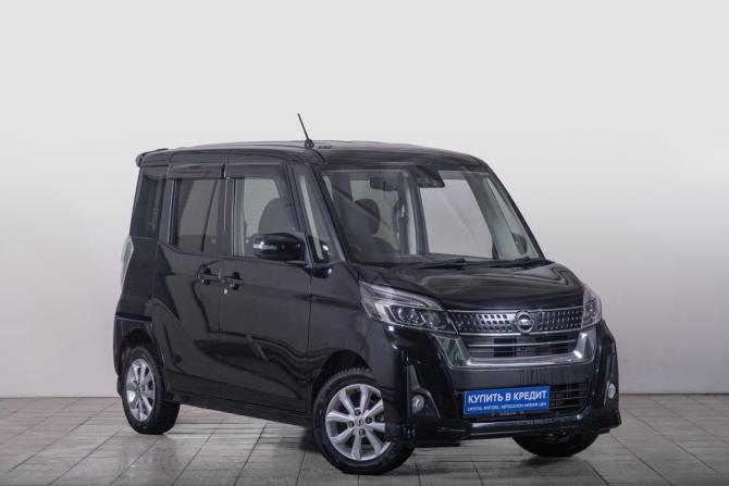 Nissan Dayz Roox I Рестайлинг с пробегом 2017 года, цена 769 000 рублей, 65400 км, хэтчбек, Автокод Объявления