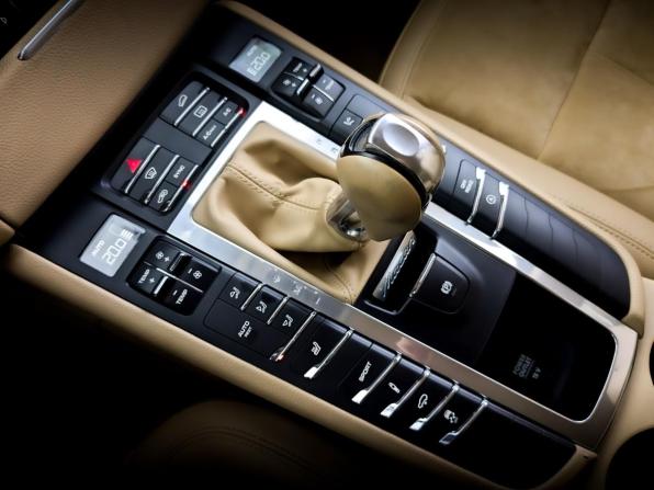 Porsche Macan I с пробегом 2015 года, цена 2 805 000 рублей, 99000 км, внедорожник, Автокод Объявления