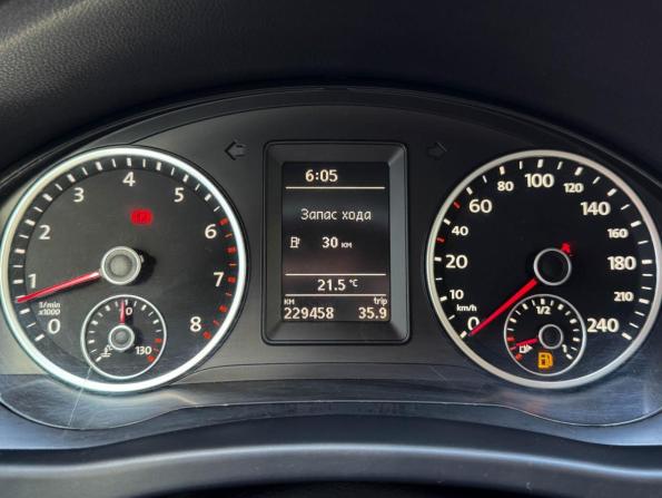Volkswagen Tiguan I Рестайлинг с пробегом 2012 года, цена 899 000 рублей, 229458 км, внедорожник, Автокод Объявления