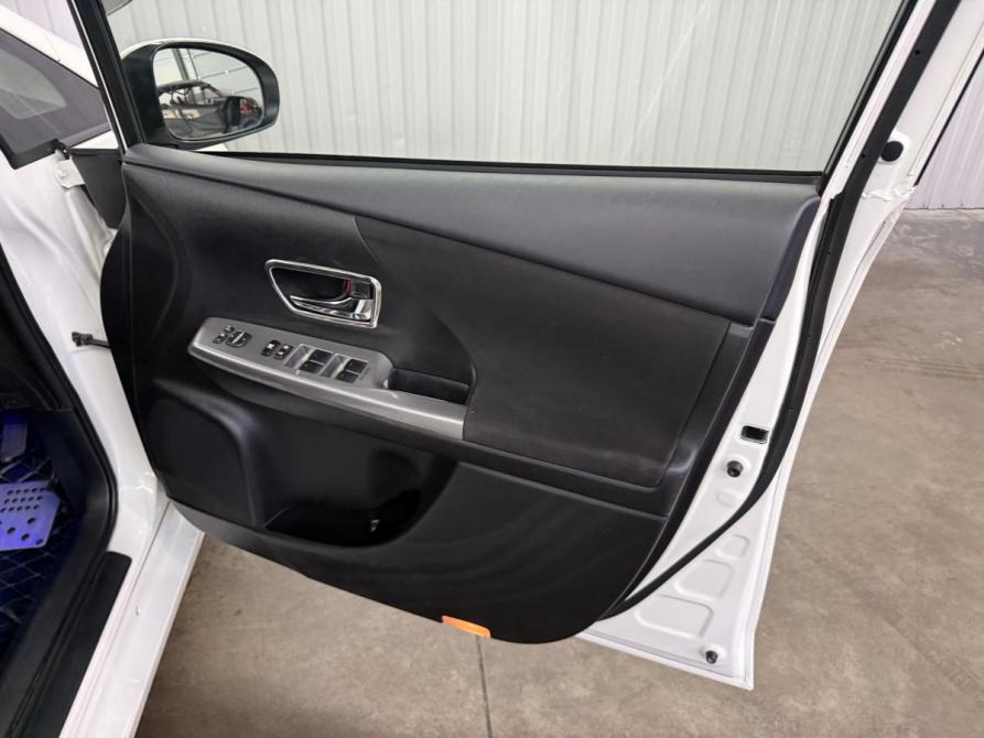 Toyota Prius Alpha I (ZVW40/41) Рестайлинг Краснодар  - изображение 16