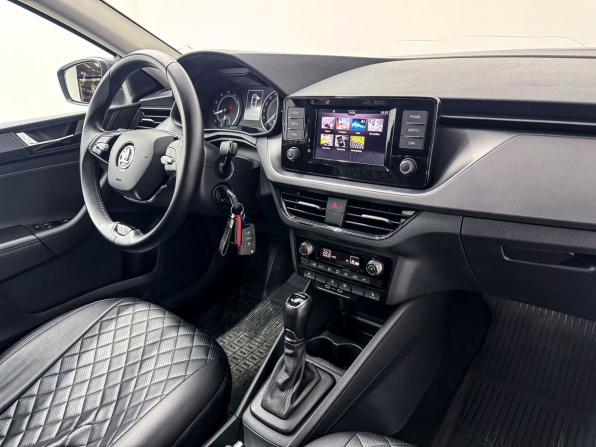 Skoda Rapid II с пробегом 2022 года, цена 2 149 000 рублей, 43718 км, лифтбек, Автокод Объявления