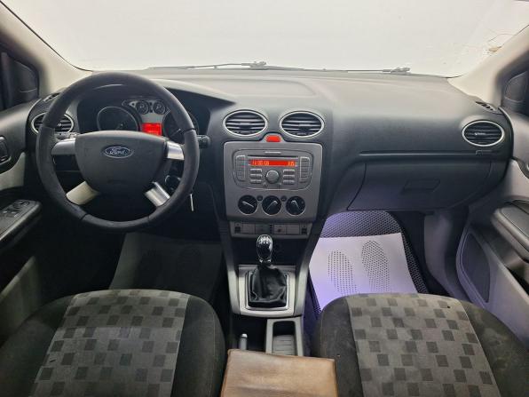 Ford Focus II Рестайлинг с пробегом 2008 года, цена 160 000 рублей, 188157 км, седан, Автокод Объявления