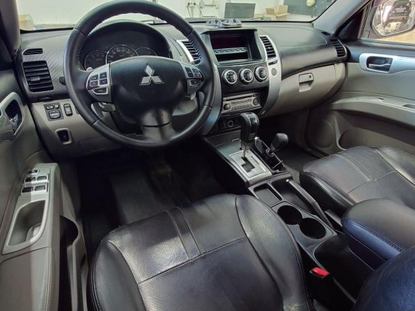 Mitsubishi Pajero Sport II с пробегом 2013 года, цена 1 380 000 рублей, 240210 км, внедорожник, Автокод Объявления