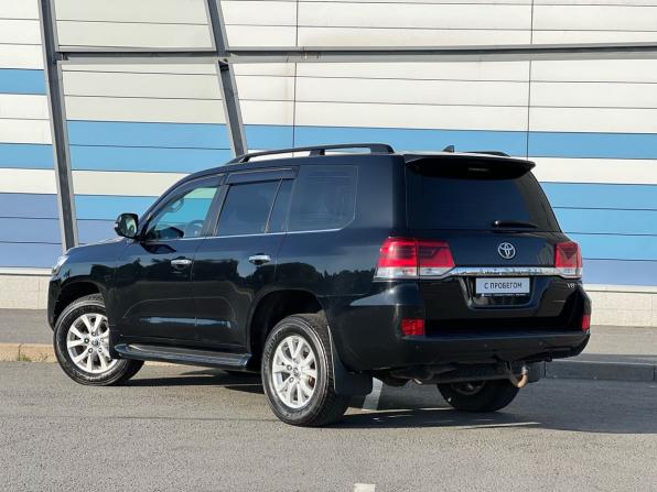 Toyota Land Cruiser 200 Series Рестайлинг 2 с пробегом 2018 года, цена 6 677 000 рублей, 136000 км, внедорожник, Автокод Объявления