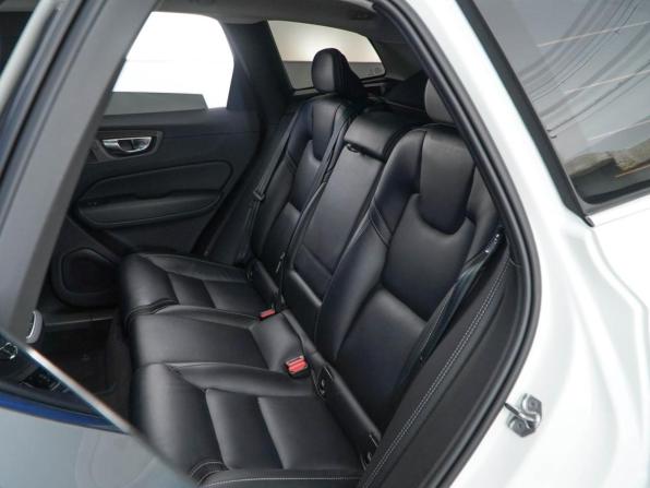 Volvo XC60 II Рестайлинг с пробегом 2021 года, цена 3 997 055 рублей, 159700 км, внедорожник, Автокод Объявления