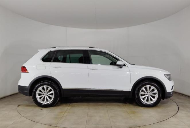 Volkswagen Tiguan II с пробегом 2018 года, цена 2 470 000 рублей, 134700 км, внедорожник, Автокод Объявления