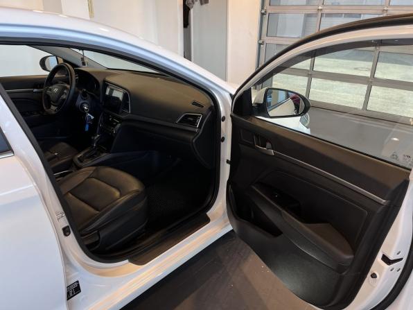 Hyundai Elantra VI (AD) с пробегом 2016 года, цена 1 380 000 рублей, 181650 км, седан, Автокод Объявления
