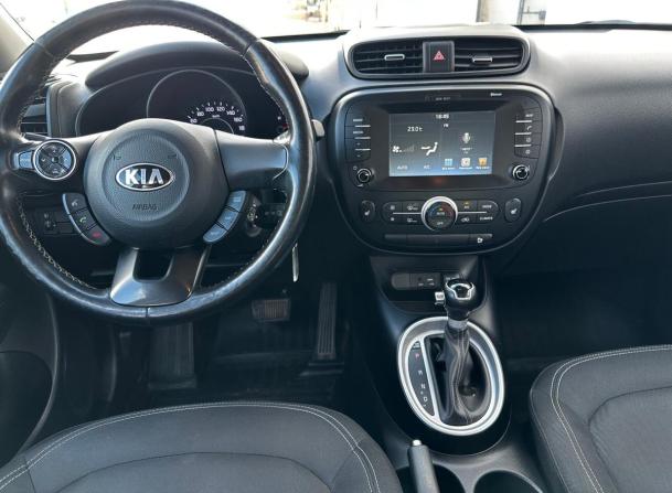 Kia Soul II Рестайлинг с пробегом 2018 года, цена 1 450 000 рублей, 140800 км, хэтчбек, Автокод Объявления