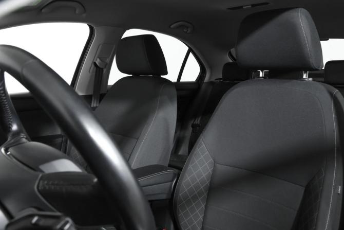 Skoda Rapid II с пробегом 2021 года, цена 1 648 000 рублей, 60777 км, лифтбек, Автокод Объявления